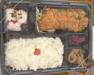 トンカツ弁当